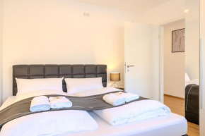 Premium Zuhause - Seeblick, Balkon, Pool & Seepromonade